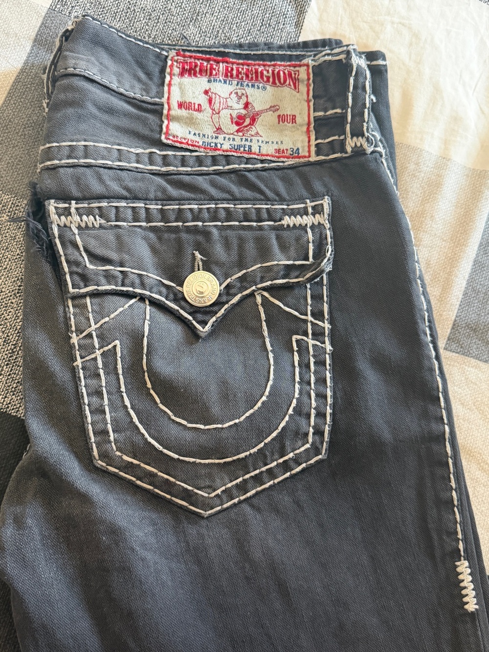 True Religion Men’s Charcoal Skinny Jeans with White Contrast Stitching